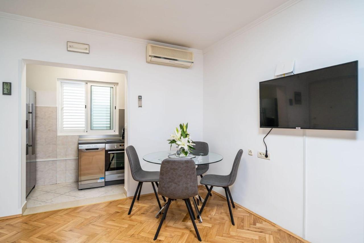 Apartman Knego With Parking Dubrovnik Buitenkant foto