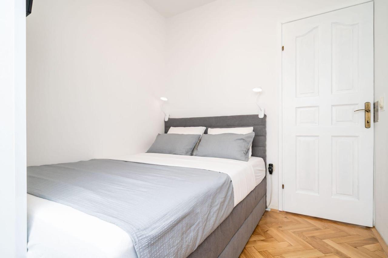 Apartman Knego With Parking Dubrovnik Buitenkant foto