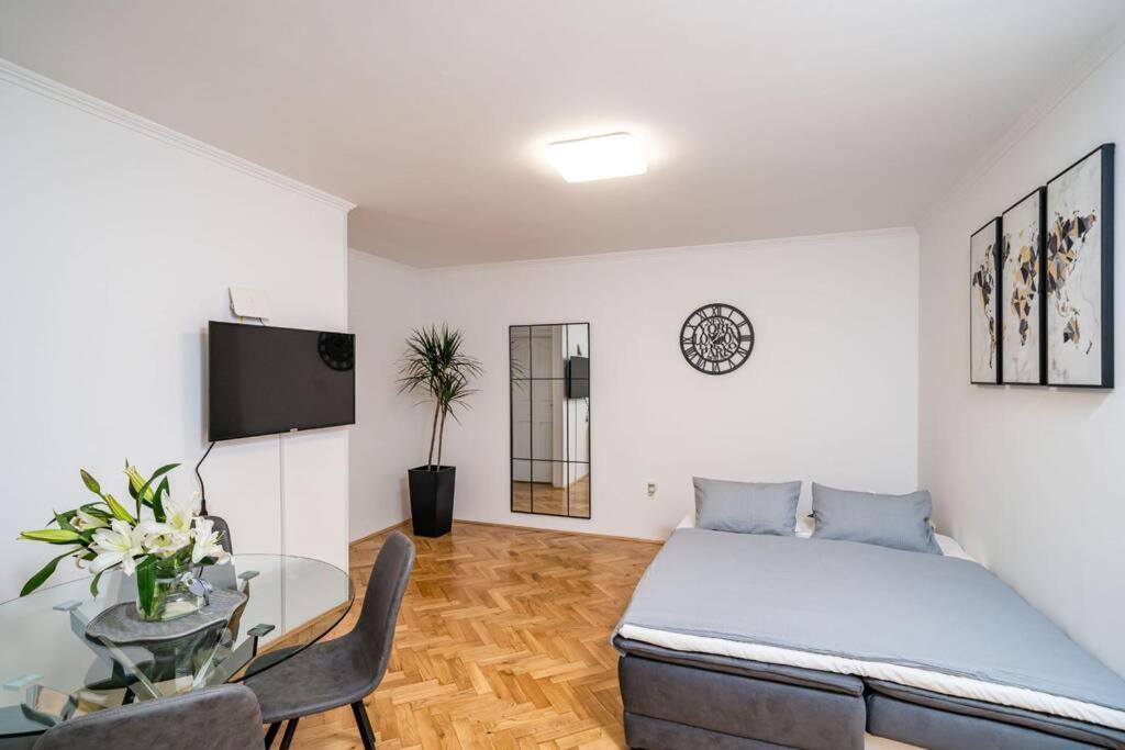 Apartman Knego With Parking Dubrovnik Buitenkant foto