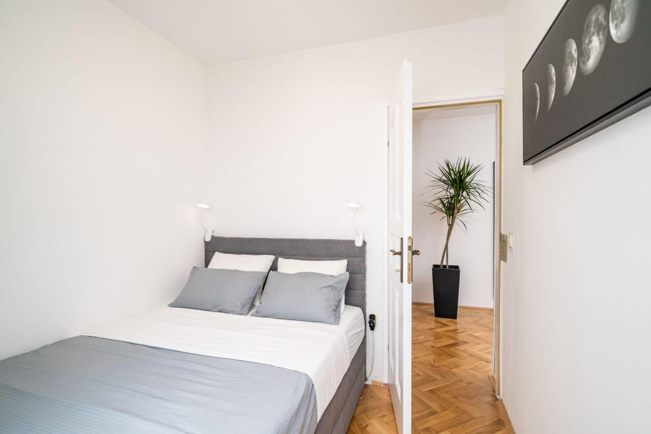 Apartman Knego With Parking Dubrovnik Buitenkant foto