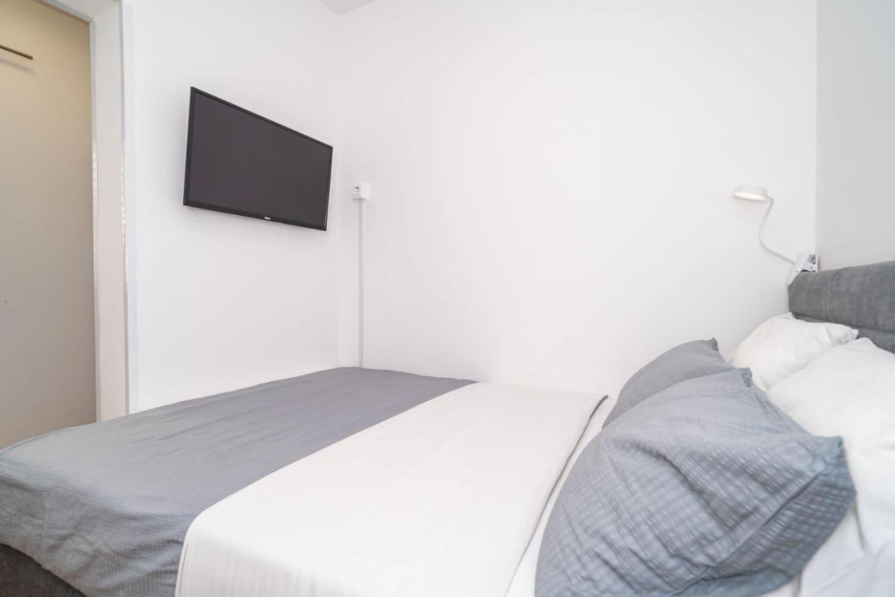 Apartman Knego With Parking Dubrovnik Buitenkant foto